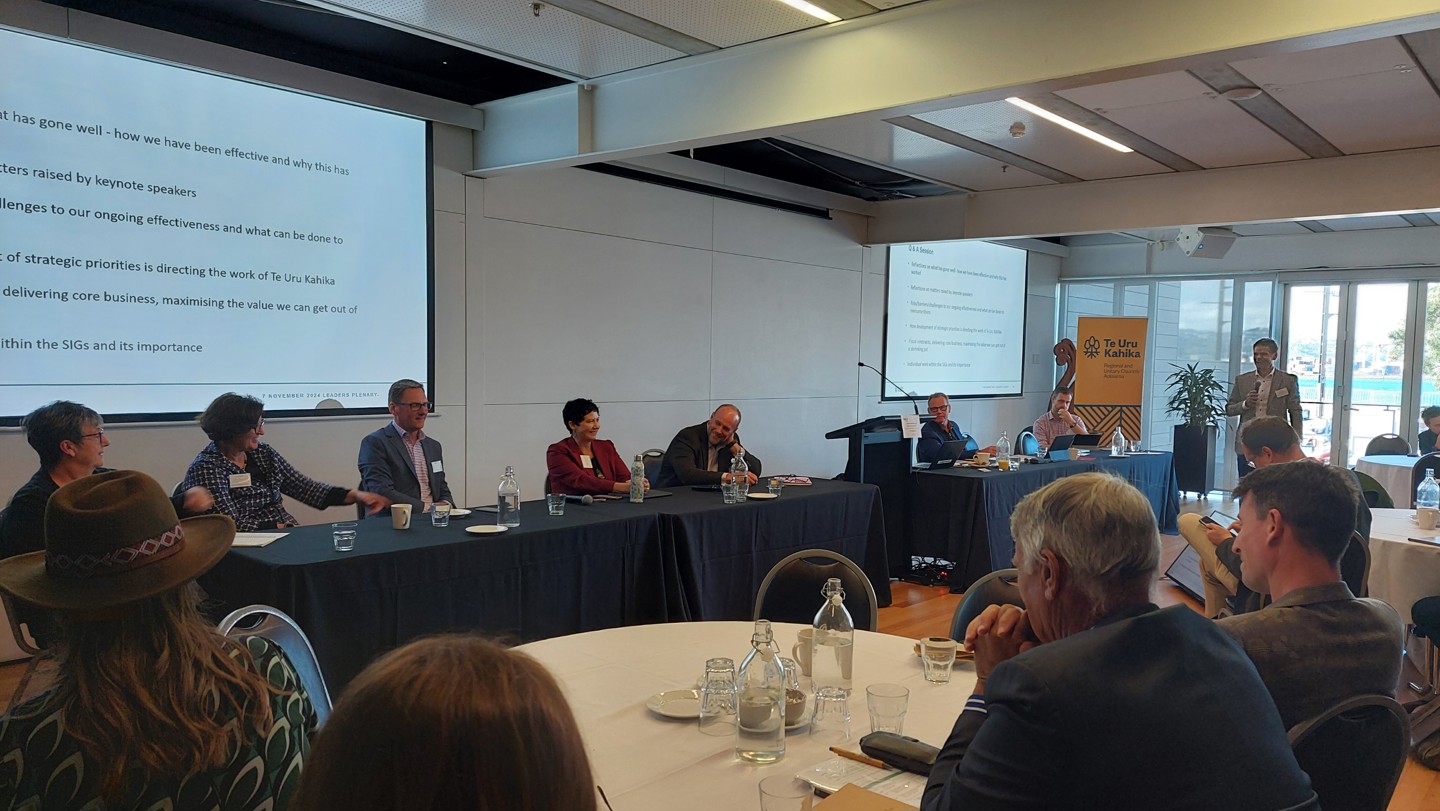 Regional Chief Executives and Te Uru Kahika Leaders panel